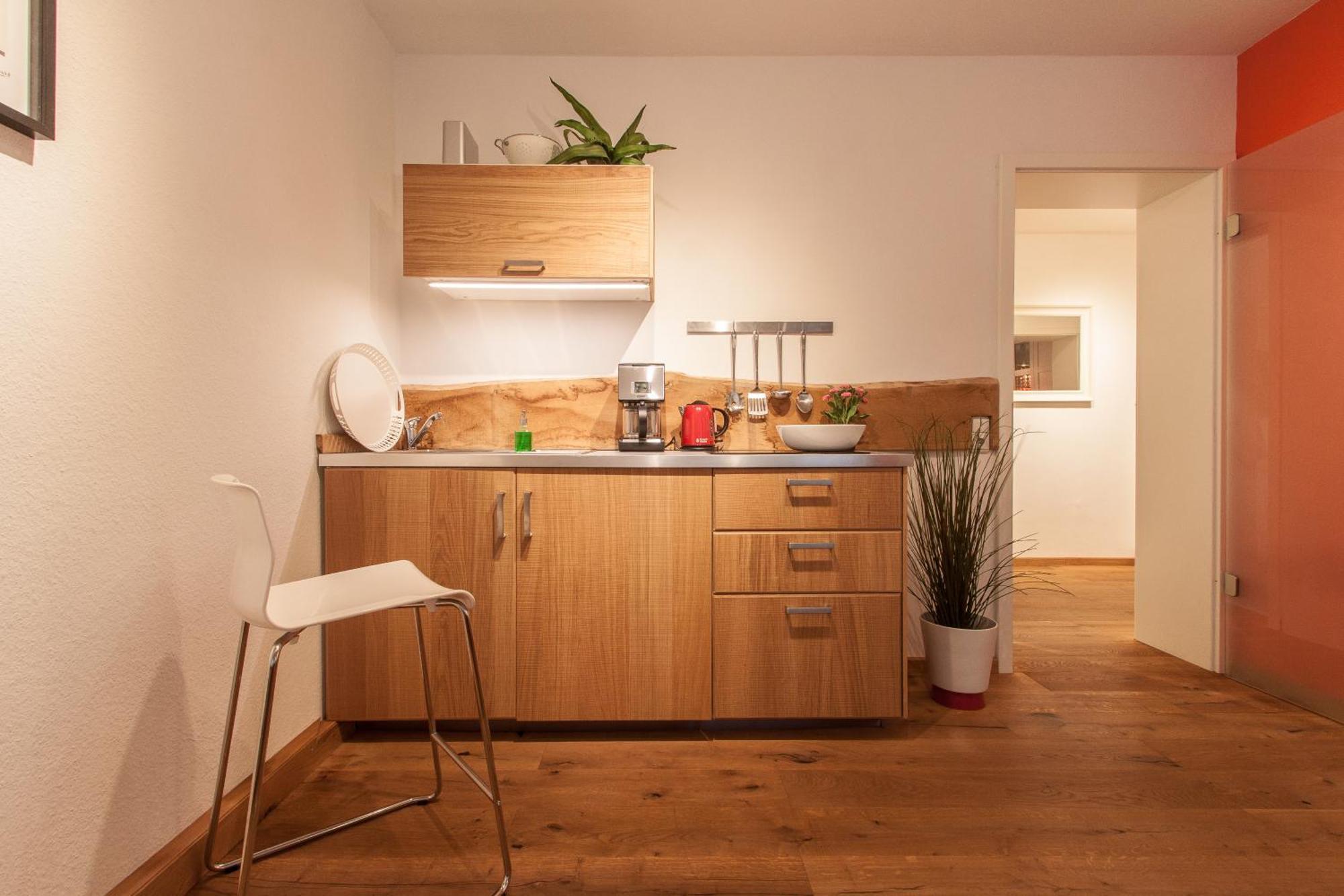 Ringpark-Ferien Appartement Würzburg Buitenkant foto