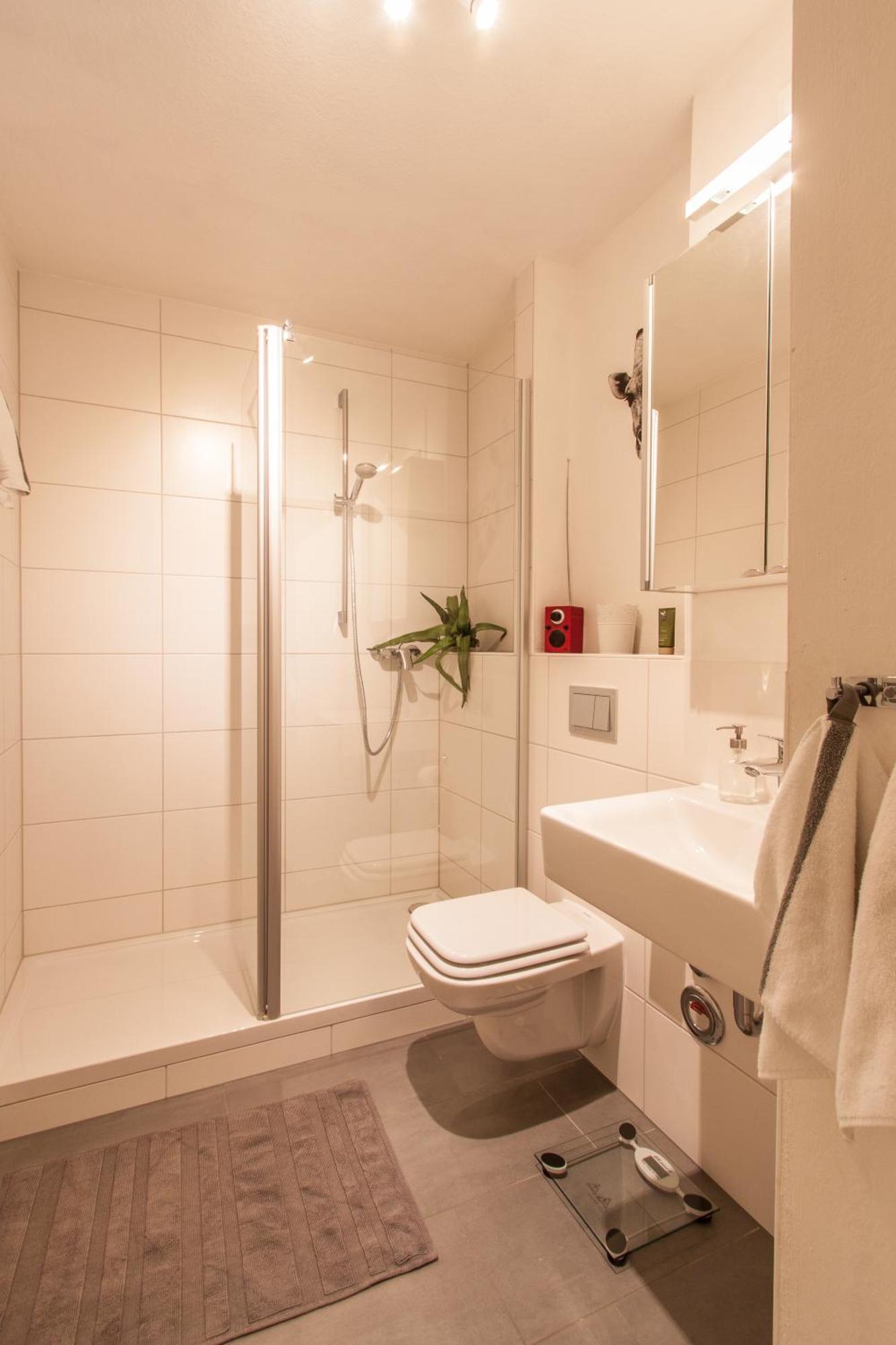 Ringpark-Ferien Appartement Würzburg Buitenkant foto